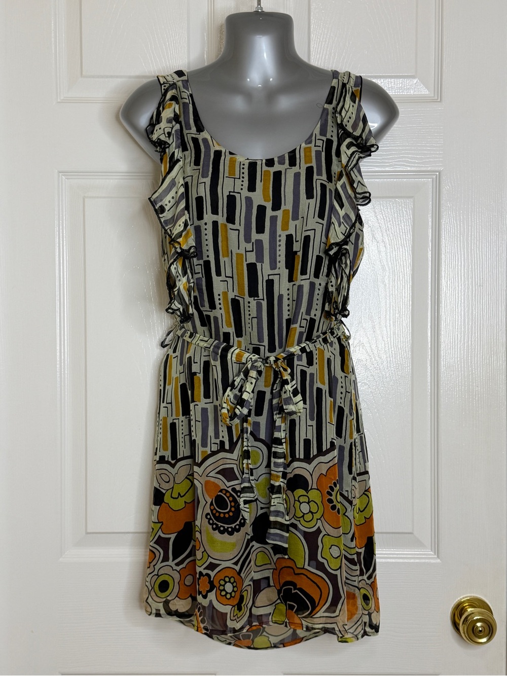 Glam 100% Silk Retro Mod Ruffle Sleeve Dress Size Medium